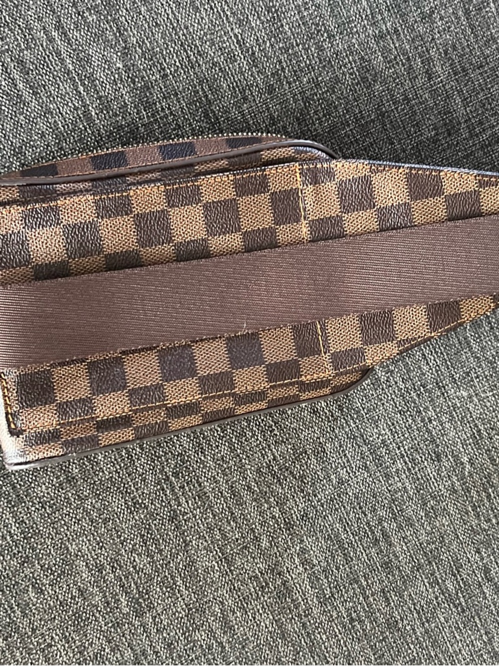 UNISEX Sling Crossbody Bag - Picture 7 of 15